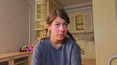 Snapshot of corriezarella chatting on 09/29/25, 04:34 call me Alice online show from 09/29/25, 04:34