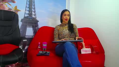 Snapshot of cortney_tayler chatting on 09/16/25, 07:48 cortney tayler online show from 09/16/25, 07:48