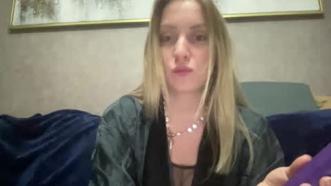 cosmo_blondiee online show from 09/26/25, 07:18