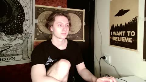 Snapshot of cosmonudes chatting on 02/12/25, 09:22 Barry online show from 02/12/25, 09:22