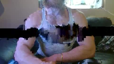 Snapshot of couplaloverz chatting on 03/11/25, 12:22 Tony online show from 03/11/25, 12:22