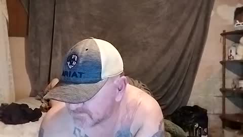 Ieathairytacos online show from 02/26/25, 03:53