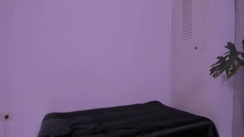 Snapshot of couple_sexxo chatting on 10/19/25, 02:34 Couple sexxo online show from 10/19/25, 02:34