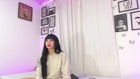 Juli and Liam online show from 12/18/24, 04:42