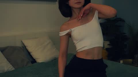 Snapshot of coventinaashfield chatting on 02/01/25, 10:37 Yui online show from 02/01/25, 10:37