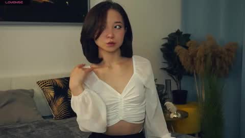 Snapshot of coventinaashfield chatting on 03/06/25, 07:57 Yui online show from 03/06/25, 07:57