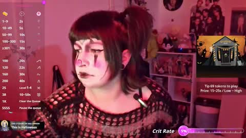 Snapshot of cowjuggie chatting on 10/31/25, 12:11 Katxce online show from 10/31/25, 12:11