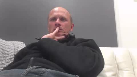 Snapshot of cptduckpants chatting on 11/18/25, 12:42 cptduckpants online show from 11/18/25, 12:42