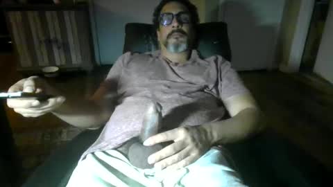Alejandro online show from 12/31/24, 06:16