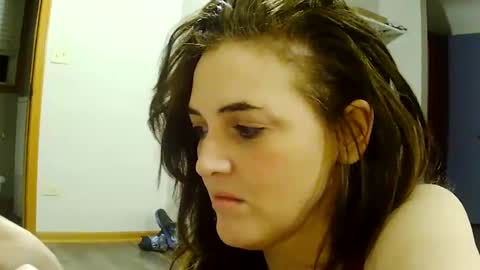 Snapshot of craveitoften chatting on 02/27/25, 02:10 craveitoften online show from 02/27/25, 02:10