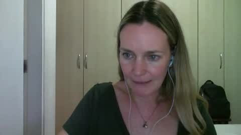 Anny online show from 02/18/25, 09:09