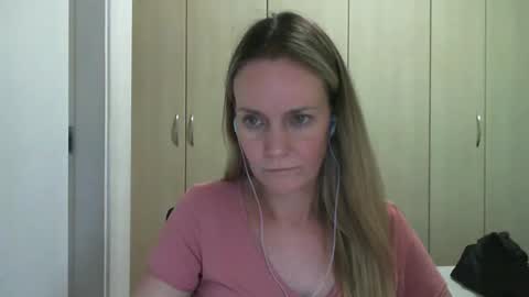 Anny online show from 03/04/25, 09:54