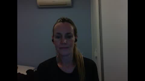 Anny online show from 09/11/25, 11:05