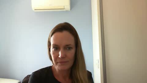 Anny online show from 09/17/25, 04:41