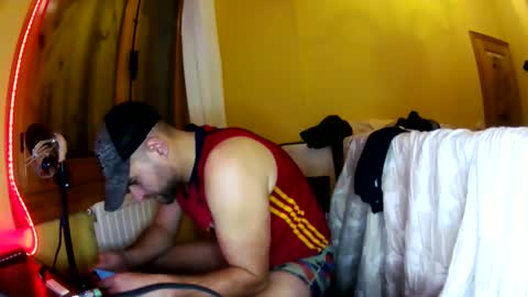 Snapshot of crazyboy44412345 chatting on 11/21/25, 06:12 crazyboy44412345 online show from 11/21/25, 06:12