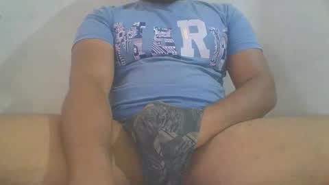 crazzy_booy online show from 11/18/25, 03:23