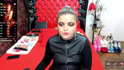 Snapshot of crazzy_pussy chatting on 10/07/25, 01:30 Ana online show from 10/07/25, 01:30