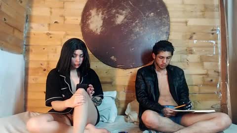 Snapshot of creampie_couple1 chatting on 01/29/25, 03:44 CAMILA Y SEBASTIAN online show from 01/29/25, 03:44