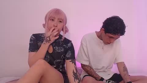  CAMILA Y SEBASTIAN online show from 11/02/25, 04:20