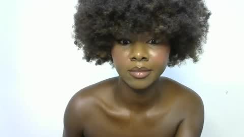 queen online show from 01/28/25, 04:30