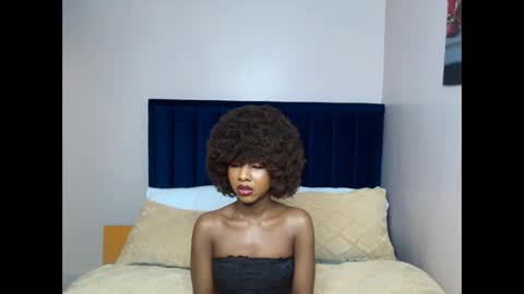 queen online show from 10/05/25, 09:40