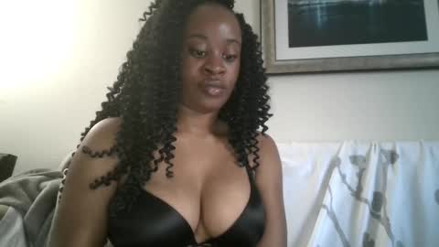 Snapshot of creamycherrypop chatting on 02/22/25, 11:35 FREE online show from 02/22/25, 11:35