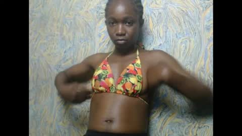 Snapshot of creamyxsugar chatting on 09/26/25, 02:48 creamyxsugar online show from 09/26/25, 02:48