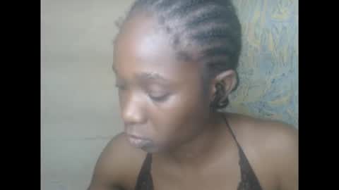 Snapshot of creamyxsugar chatting on 09/30/25, 06:02 creamyxsugar online show from 09/30/25, 06:02