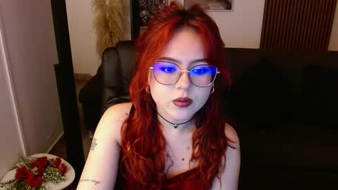 Snapshot of crimson_tati chatting on 02/19/25, 05:16 Tatiana online show from 02/19/25, 05:16