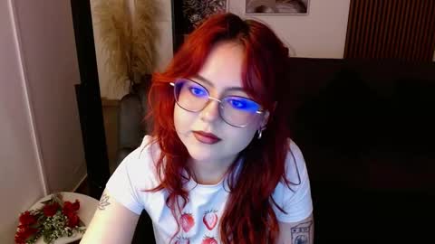 Snapshot of crimson_tati chatting on 02/22/25, 08:29 Tatiana online show from 02/22/25, 08:29