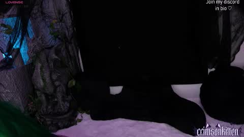 Crimson Kitten online show from 10/16/25, 04:35