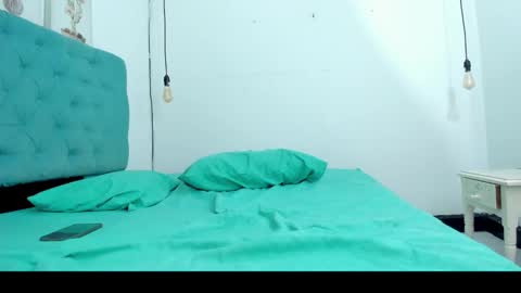 cris_dulce online show from 11/23/25, 06:52