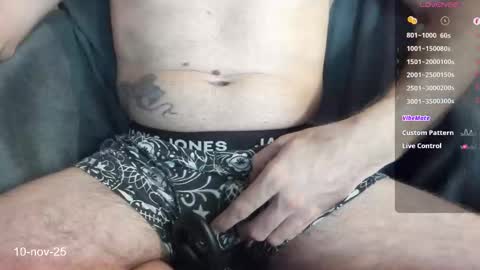 Snapshot of crissstud chatting on 11/10/25, 06:34 Criss online show from 11/10/25, 06:34