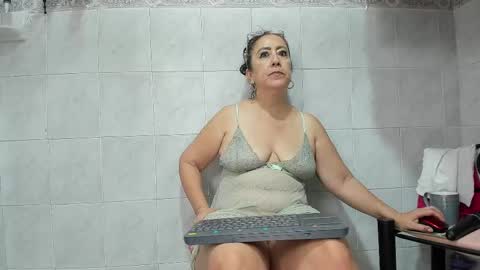 Cristal online show from 02/09/25, 06:47