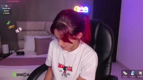 cristal__adams online show from 09/19/25, 12:39