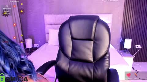 cristal__adams online show from 11/03/25, 11:55