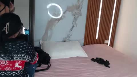 Snapshot of cristal_fox3 chatting on 09/18/25, 12:29 cristal online show from 09/18/25, 12:29