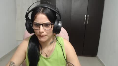 Snapshot of cristal_hot07 chatting on 01/22/25, 10:29 Cristal online show from 01/22/25, 10:29