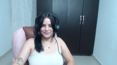 Snapshot of cristal_hot07 chatting on 01/23/25, 08:46 Cristal online show from 01/23/25, 08:46