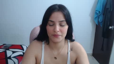 Snapshot of cristal_hot07 chatting on 02/27/25, 06:07 Cristal online show from 02/27/25, 06:07