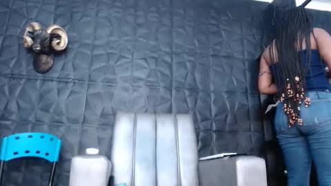 Hanna  online show from 10/05/25, 12:14