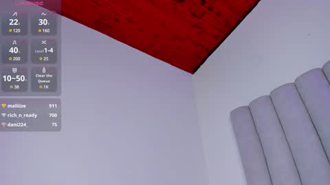 Nicole  Connection time 220pm-910pmCol online show from 01/11/25, 01:59