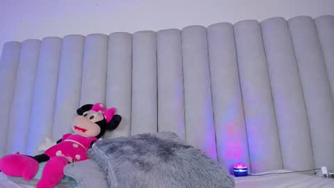 Nicole  Connection time 220pm-910pmCol online show from 02/11/25, 10:28