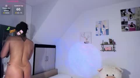 cristal online show from 10/13/25, 01:00