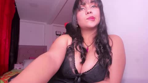 Snapshot of cristalsadik24 chatting on 10/26/25, 04:07 CRISTAL SADIK online show from 10/26/25, 04:07