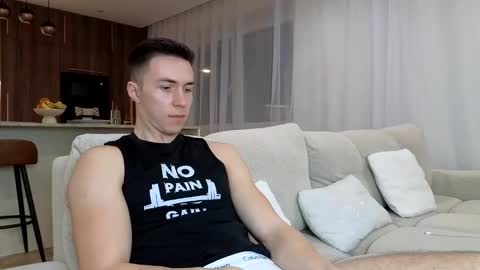 CristianoHailey online show from 03/04/25, 10:05