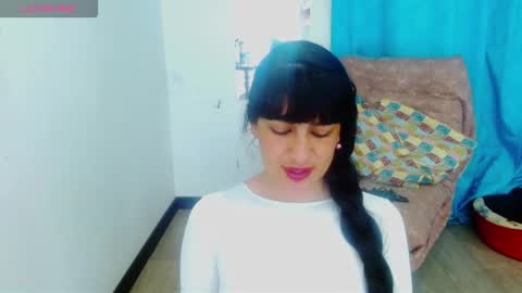 Cristina online show from 11/21/25, 03:27