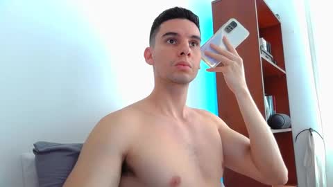 Tell me God  independent model show your respect at all times online show from 02/20/25, 02:24