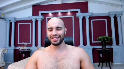 Cristobal Alzate online show from 01/04/25, 02:04