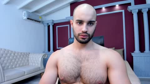 Cristobal Alzate online show from 01/06/25, 04:02